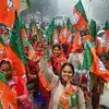 Sankalp Patra By Bjp For Delhi Elections,'ಗೃಹ ಲಕ್ಷ್ಮಿ' ಯೋಜನೆಯನ್ನು ದಿಲ್ಲಿಯಲ್ಲಿ ತರಲು ಬಿಜೆಪಿ ಪ್ಲ್ಯಾನ್? ಒಟ್ಟು 8 ಗ್ಯಾರಂಟಿಗಳನ್ನು ಕೊಡುವುದಾಗಿ ಪ್ರಕಟಣೆ - delhi election 2025 - bjp plans to give guarantee of 8 freebies to win the battle over aam admi party - vijaykarnataka