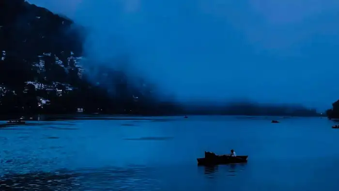 ಗಂಗಾನದಿಯಲ್ಲಿ ದೋಣಿ ವಿಹಾರ ಯಾವಾಗ ಮಾಡಬೇಕು? 