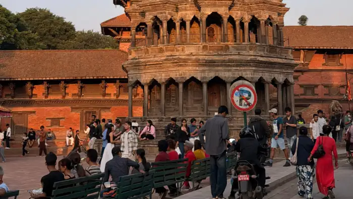 ಅನುಮತಿಯಿಲ್ಲದೆ ದೇವರ ವಿಗ್ರಹಗಳು, ಕಾಣಿಕೆಗಳು ಅಥವಾ ಪವಿತ್ರ ವಸ್ತುಗಳನ್ನು ಬಳಸಬೇಡಿ